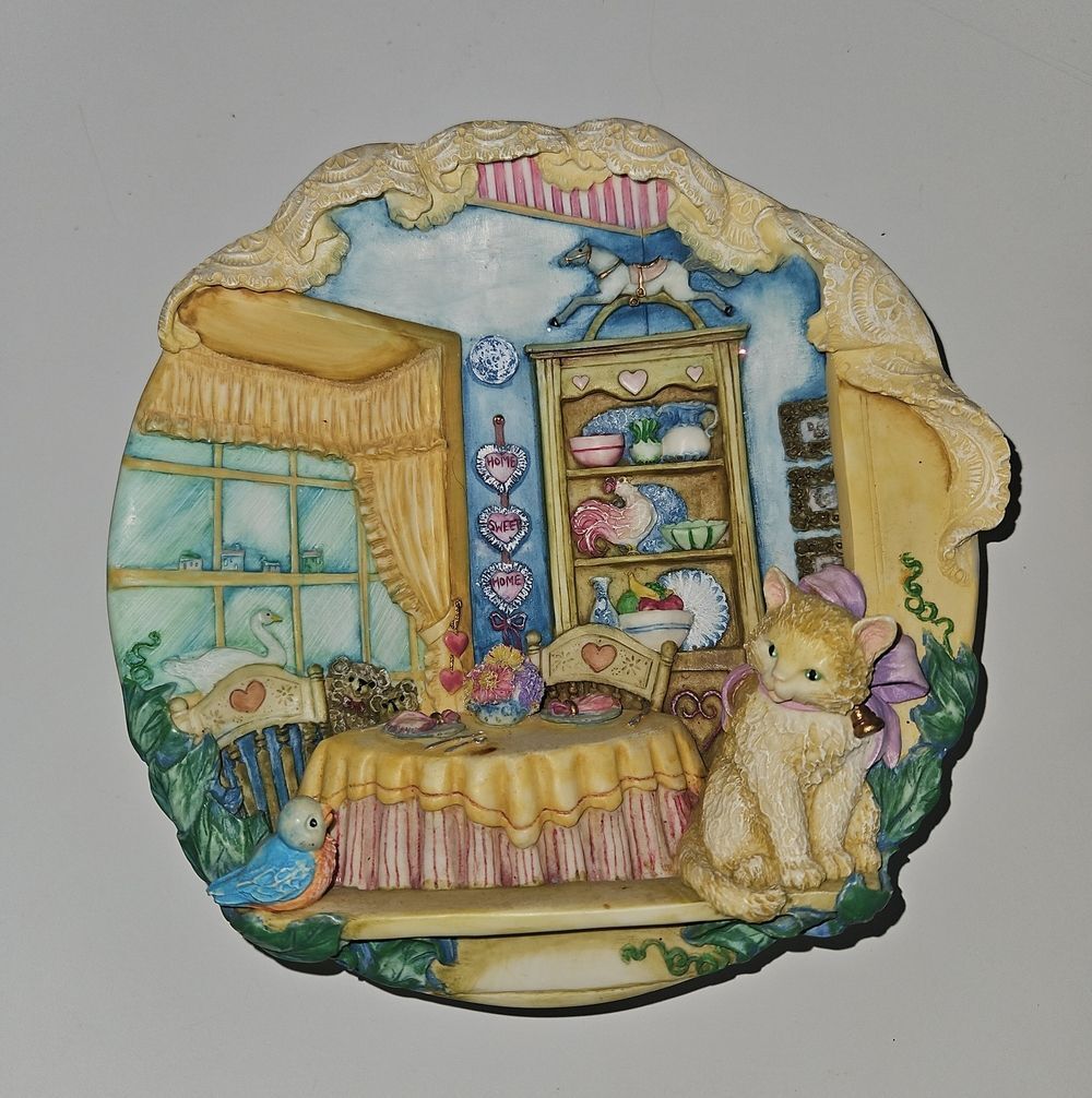The Bradford Exchange "Home Sweet Home" Purrfectly At Home 3D Collector Plate
